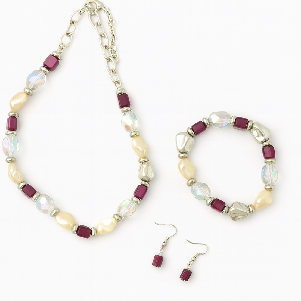 Necklace Bracelet & Earring set